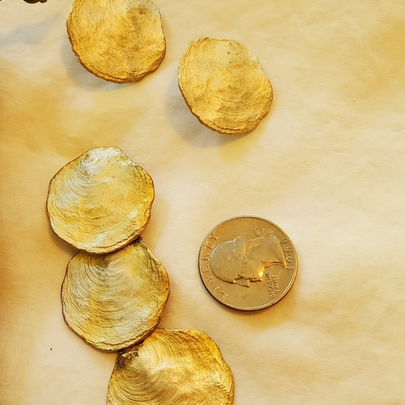 Silver Seasons matching earrings and pendant - Picture 2 of 4